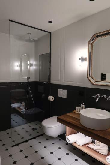 Salle de bain de la Chambre Supérieure au Château de Germigney
