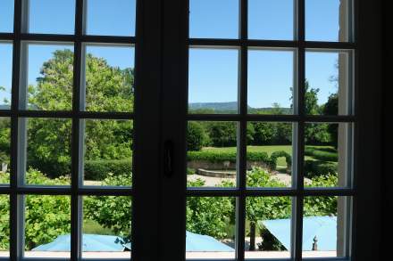 Vue sur le jardin de la suite du Château de Germigney